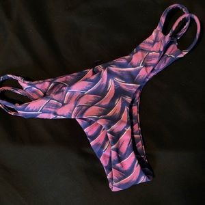 Low Coverage Bottoms💜💗💜